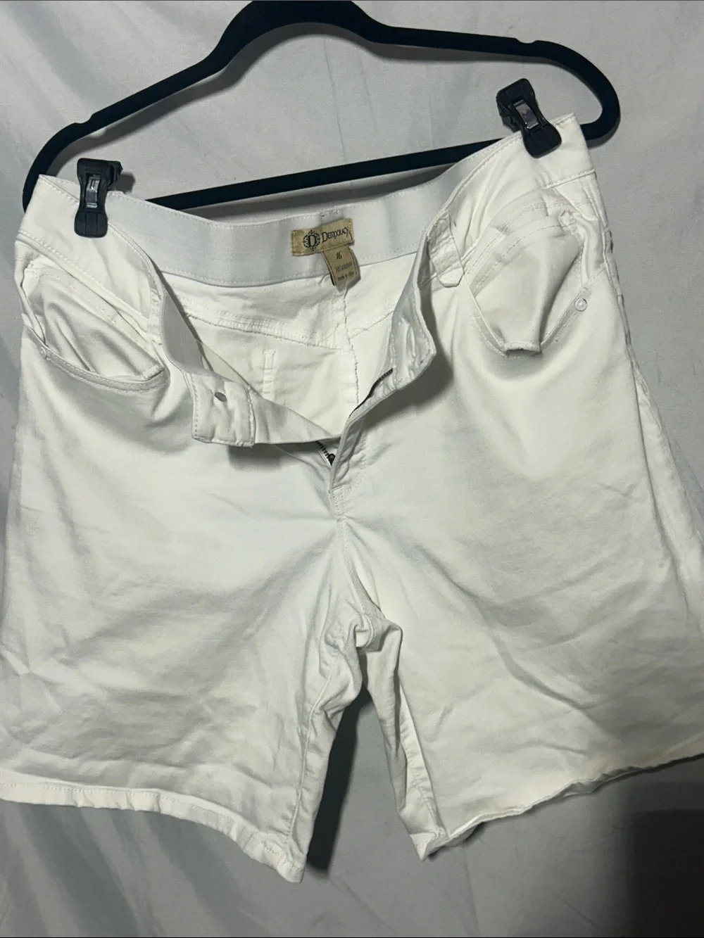 Democracy White Women's Bermuda Shorts